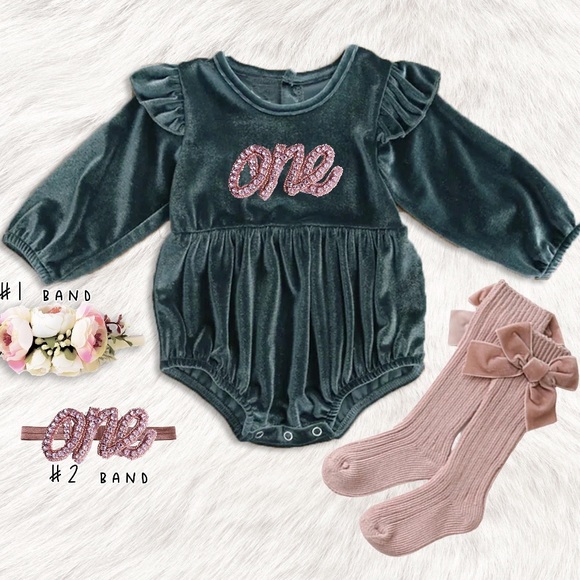 Rustic Green Velvet Romper For Baby Girl’s First Birthday - Picture 5 of 6